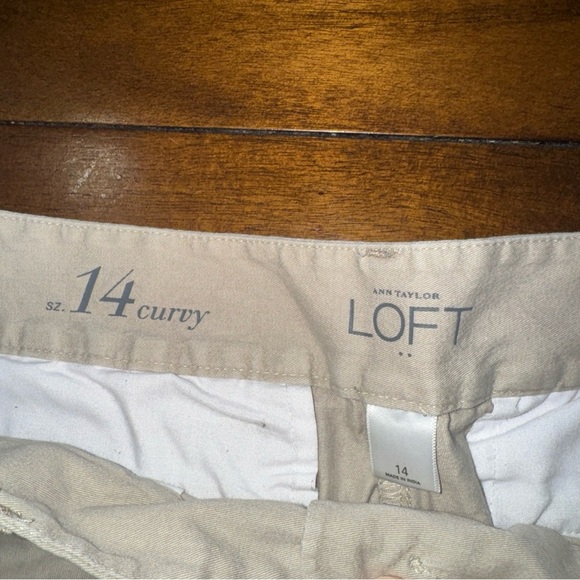 Ann Taylor Loft womens curvy tan khaki cropped pants capri flat front size 14 - Picture 3 of 9